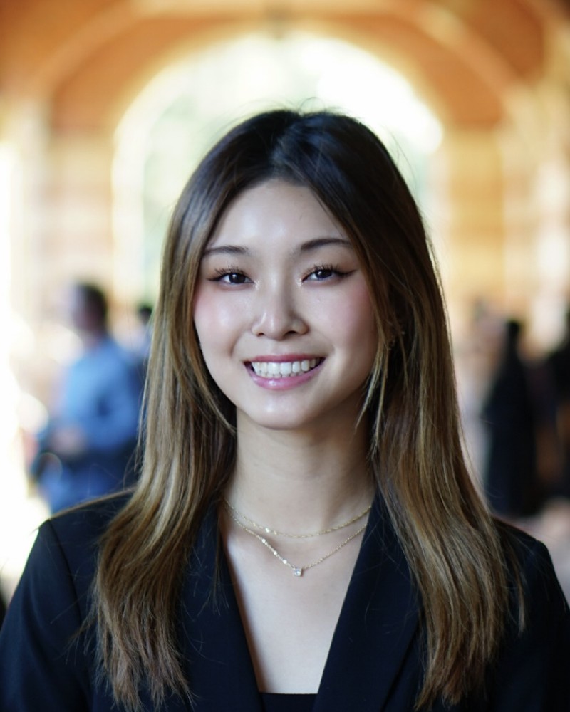 Headshot — Veronica Yang
